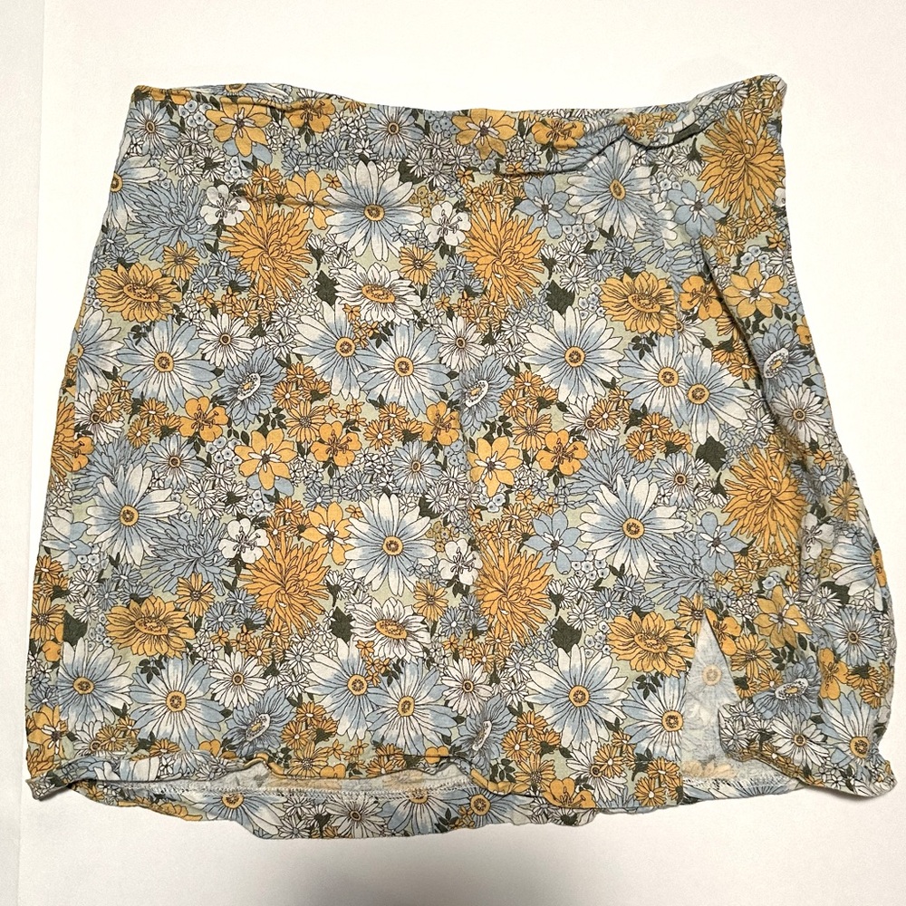 Urban Outfitters Linen Blend Blue and Yellow Flower Mini Skirt Size Medium